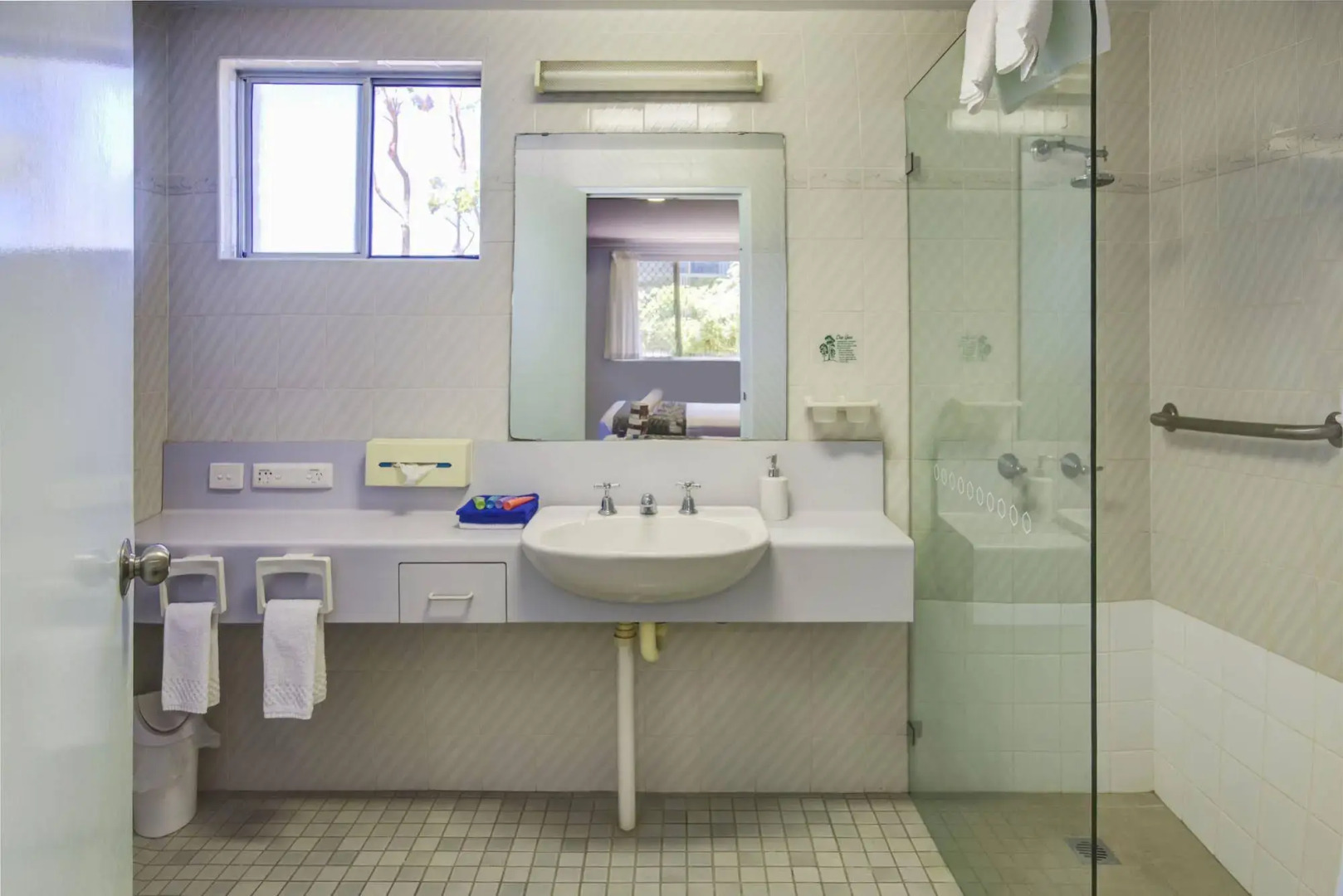 Haven Waters Motel & Apartments