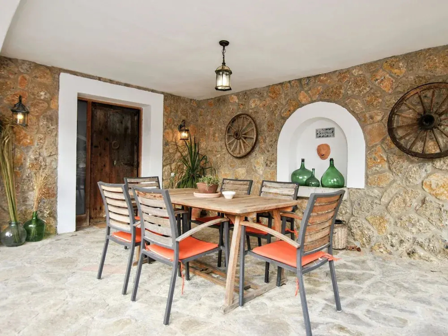 Spacious Mansion in Alaró With Swimming Pool