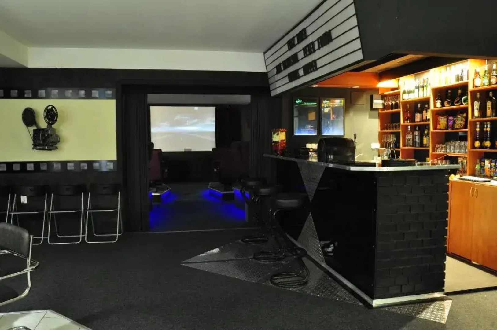 Pollushof Panzió és Étterem