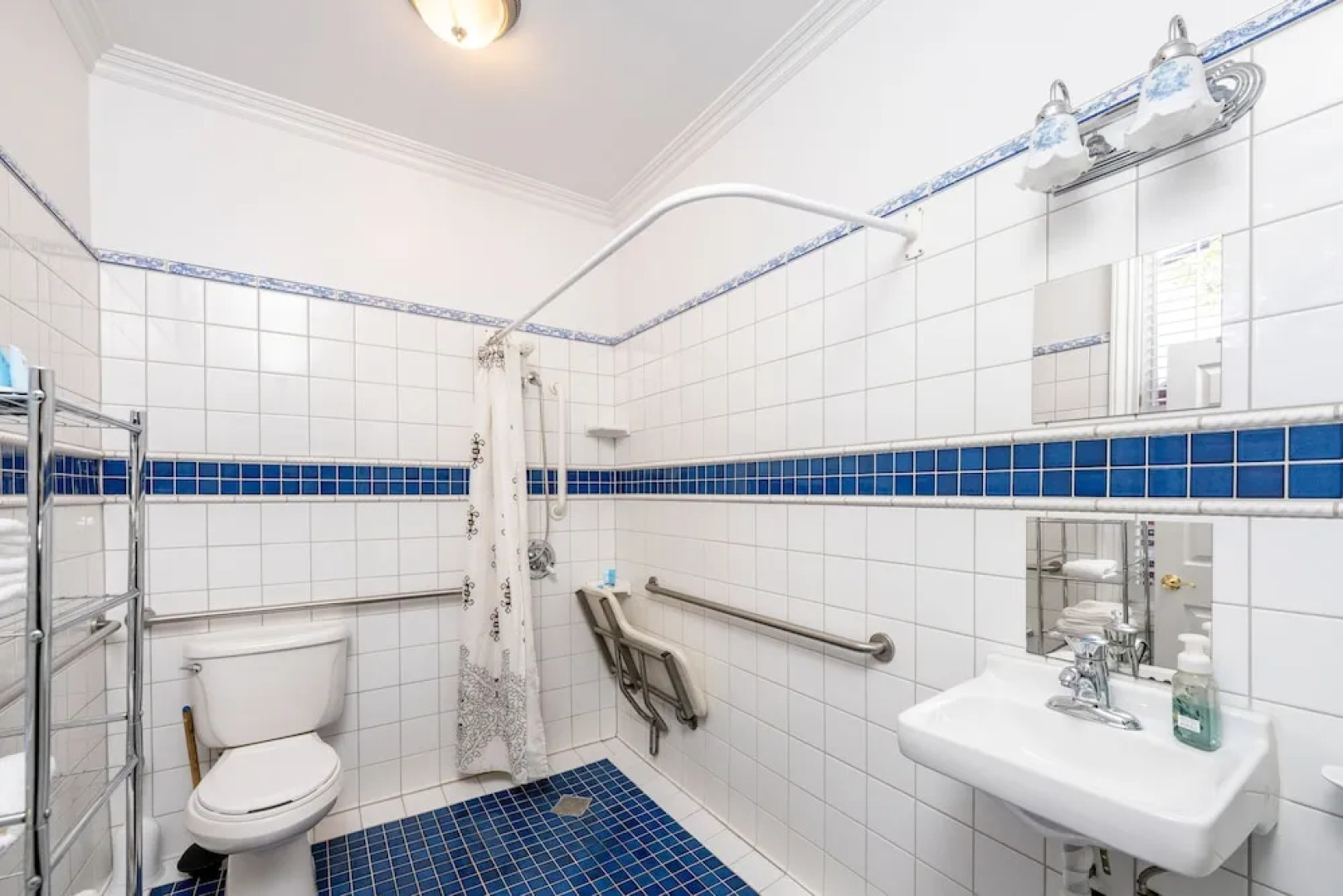 The Dutch Flat Hotel