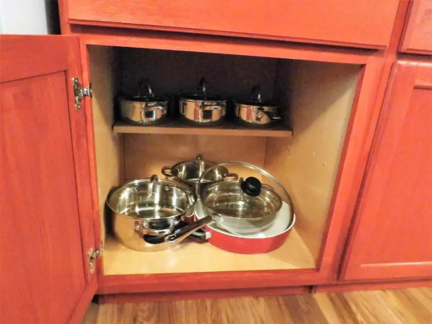 New Charming 2 Bedrooms Unit Close To Everything