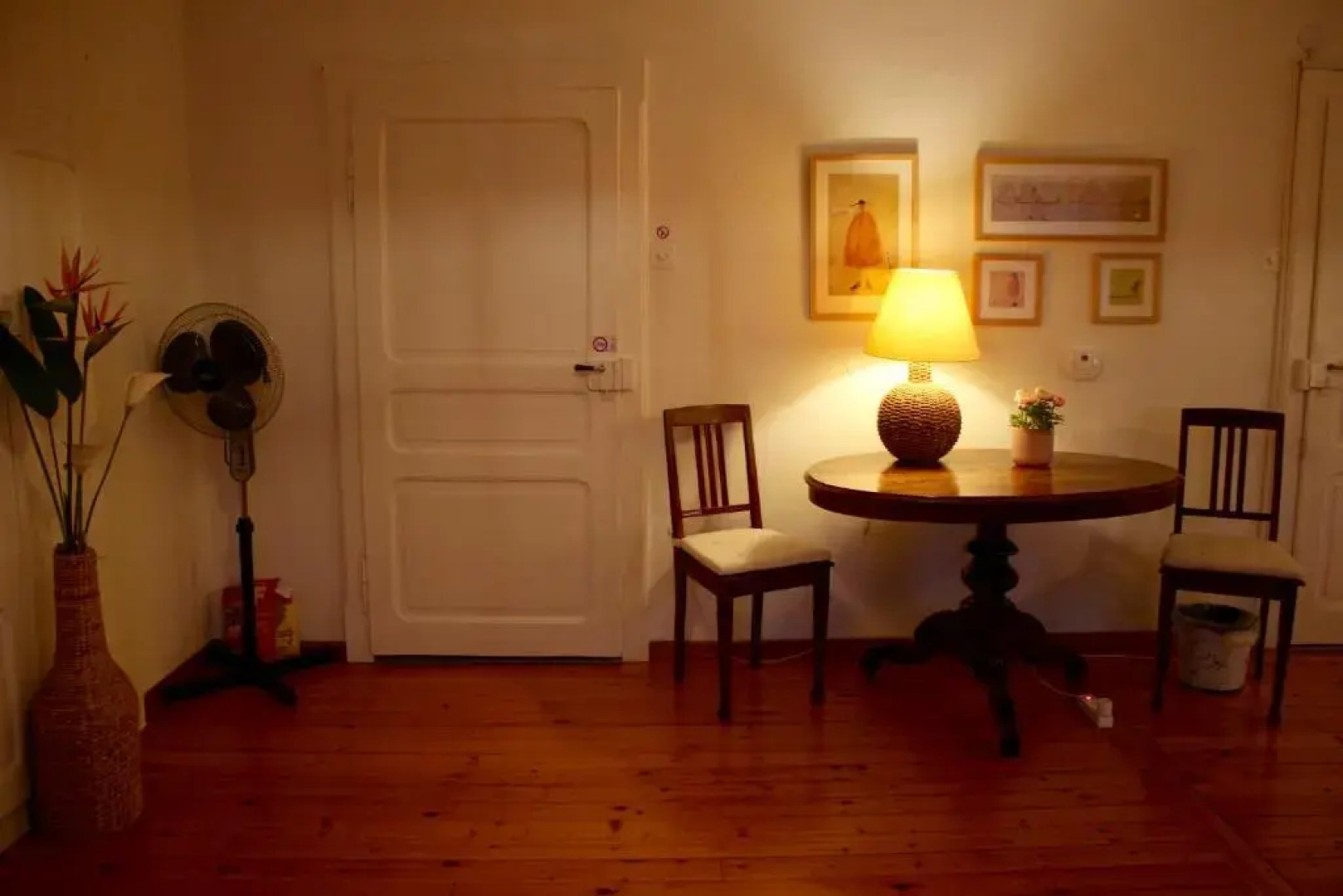 1912 - Wooden Room - old town