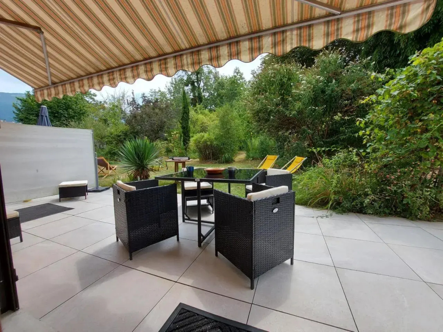 Rare, cosy studio terrasse au coeur de St-Jorioz