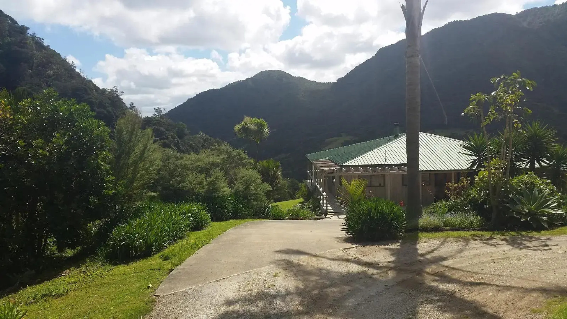 Waiotemarama Falls Lodge