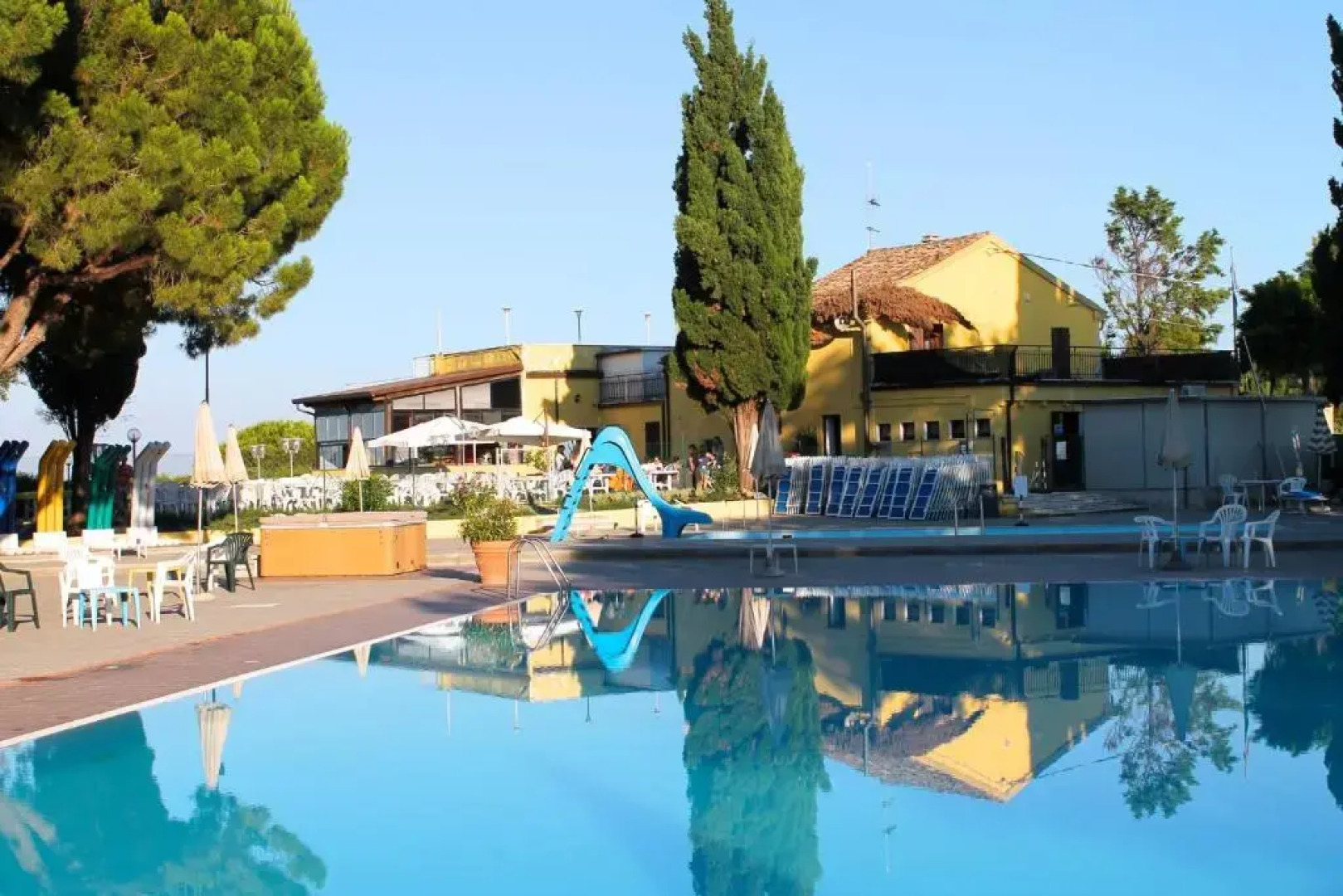 Camping Village Mar y Sierra