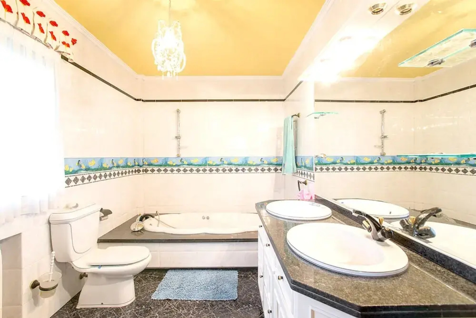 Villa With 5 Bedrooms in Gijón, With Wonderful Mountain View, Private Pool, Enclosed Garden Near the Beach