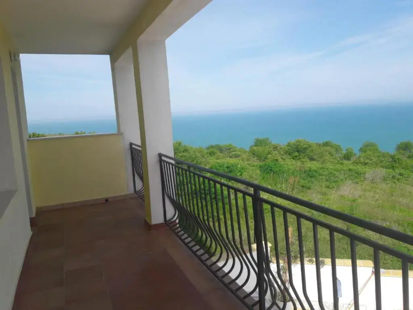 Villa Byala Grape House