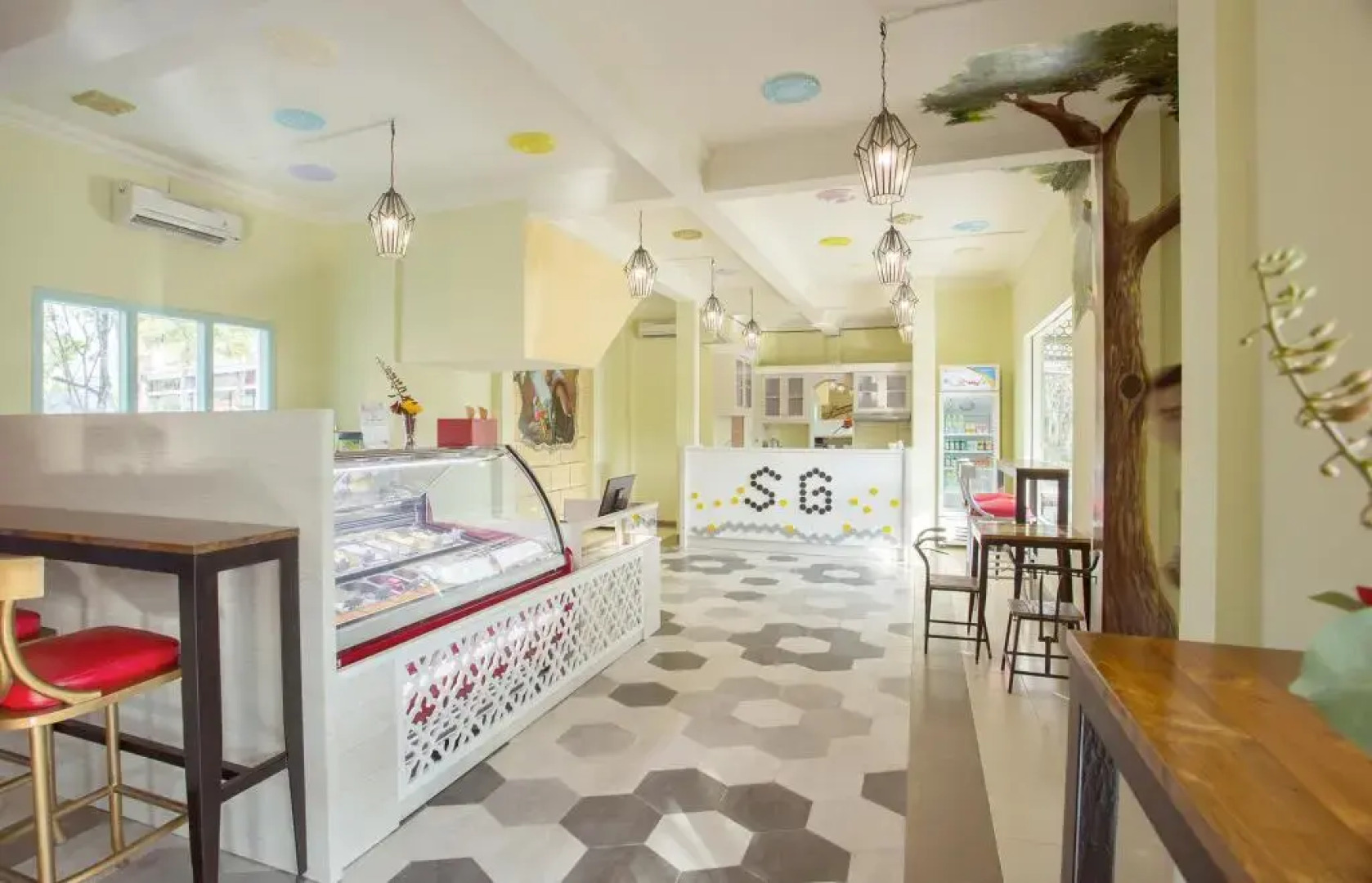 River Walk Urban Camping House