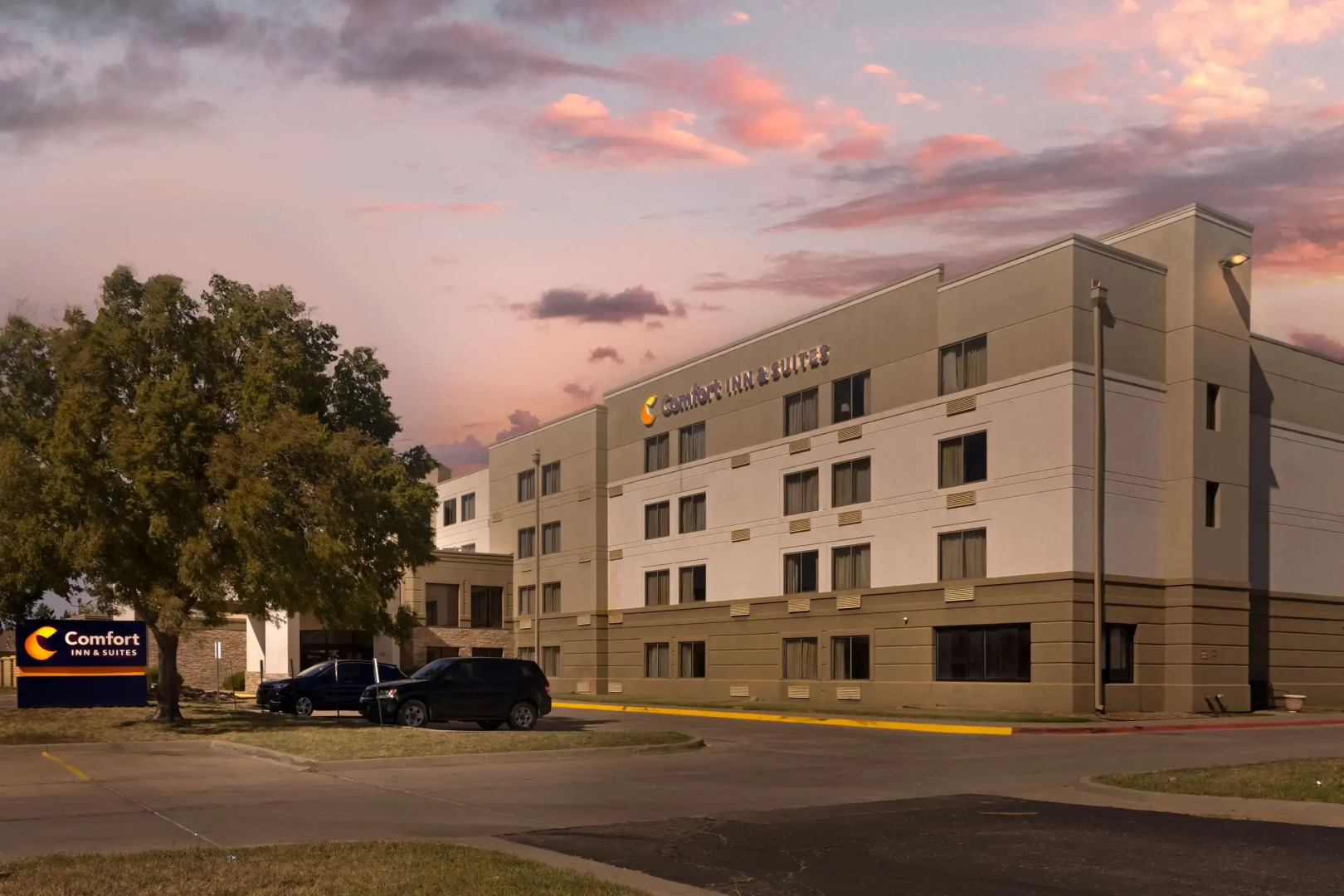 Comfort Inn & Suites Wichita Northeast