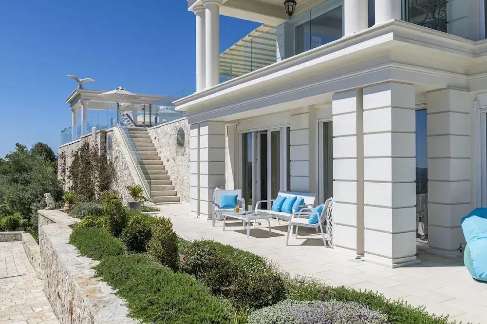 Villa Monte Leone by Konnect with Pool, Hot Tub, Spa Room & Stunning Seaview