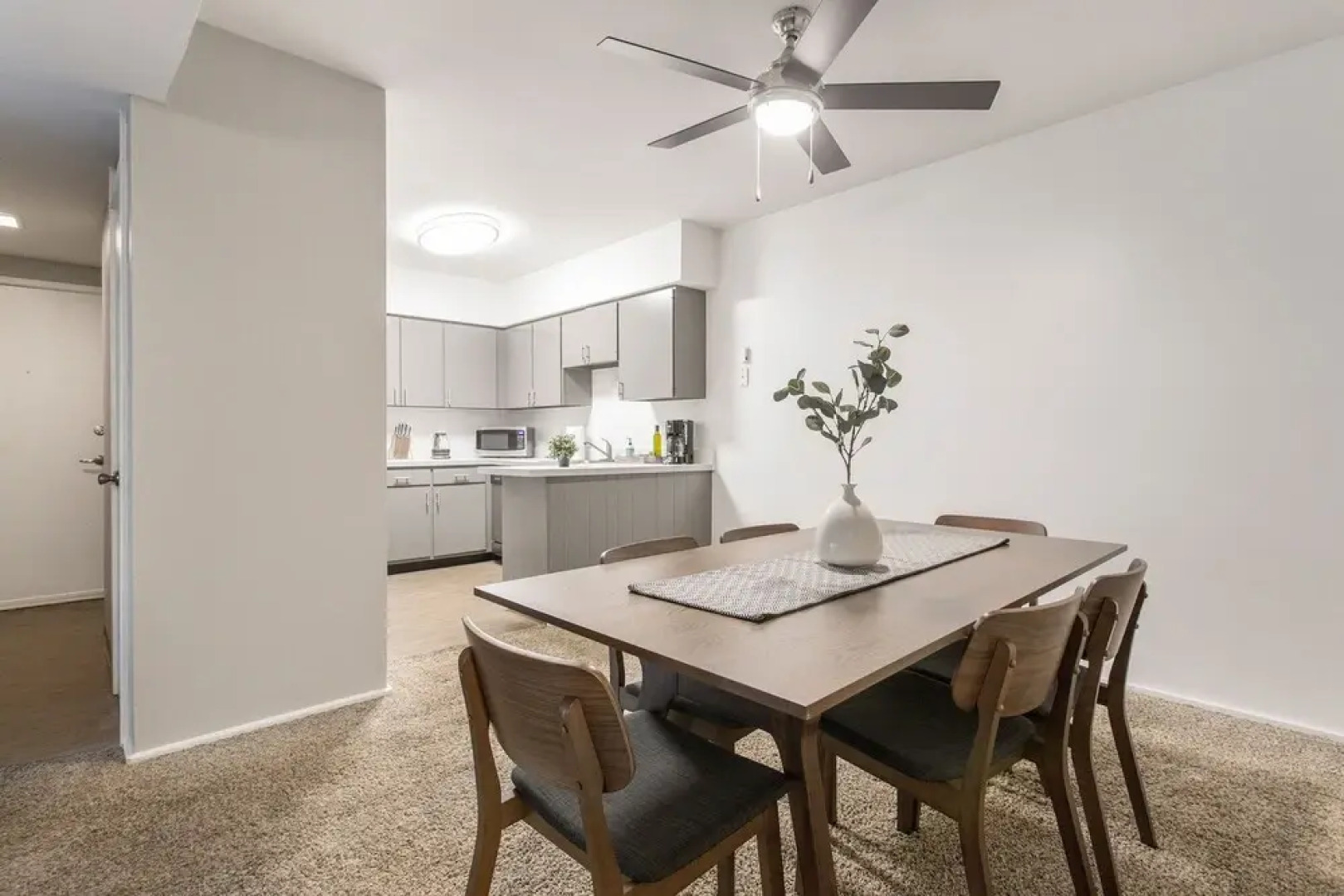 The Relaxing Lakeside Suites