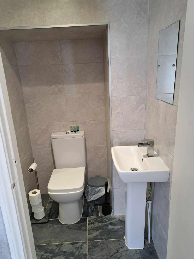 The Ilchester Arms Hotel