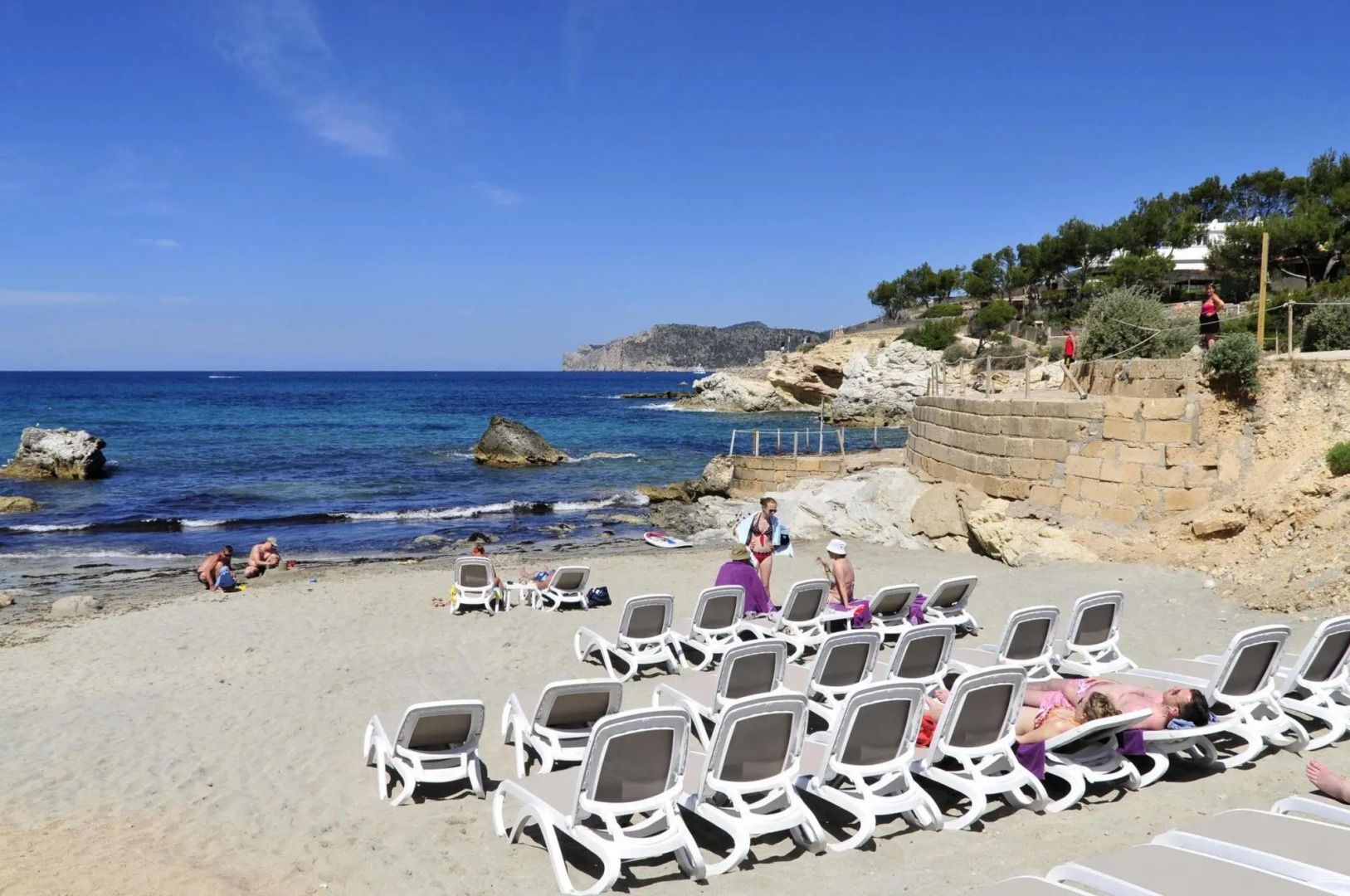 FERGUS Style Cala Blanca Suites