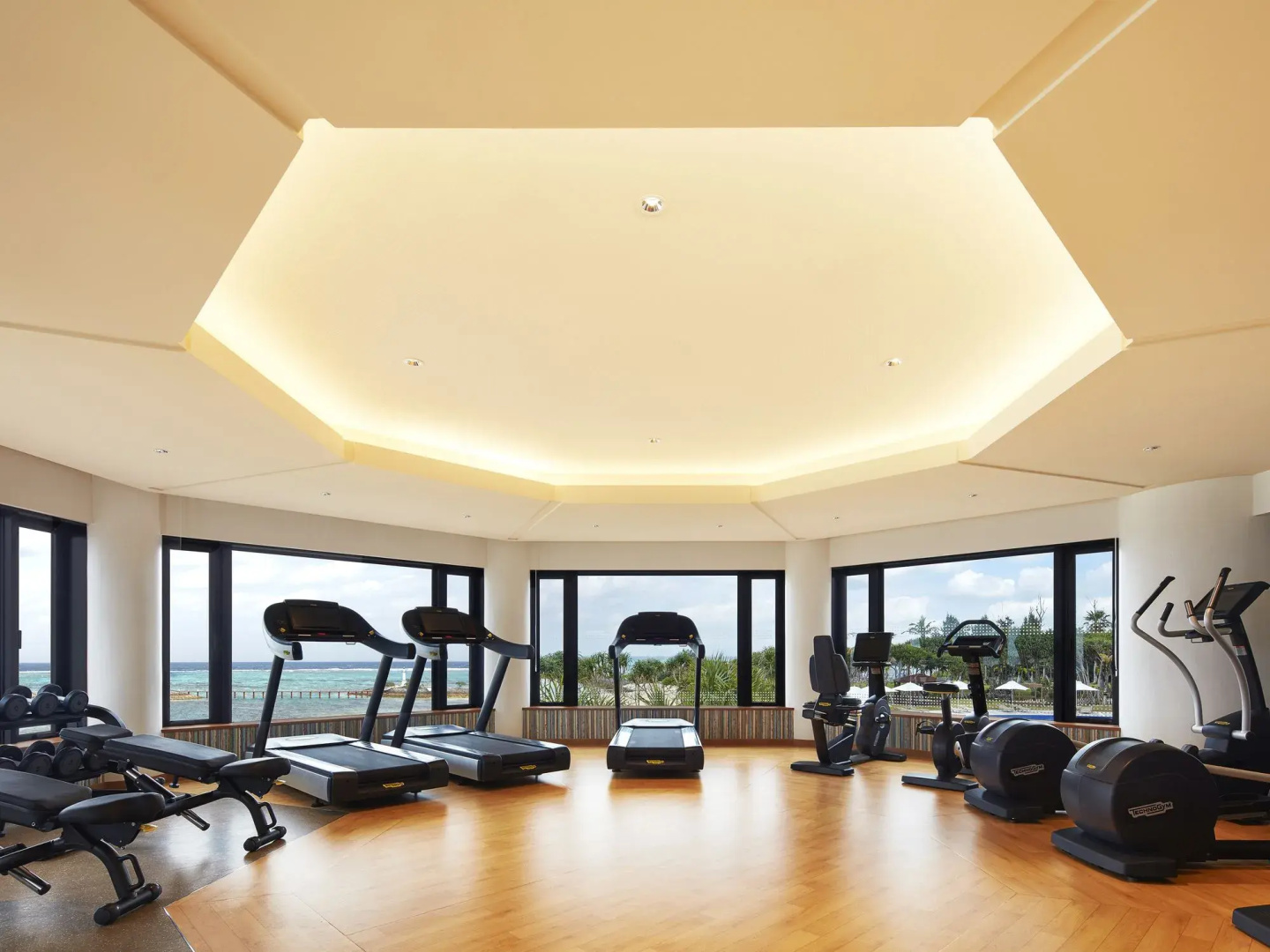 Sheraton Okinawa Sunmarina Resort
