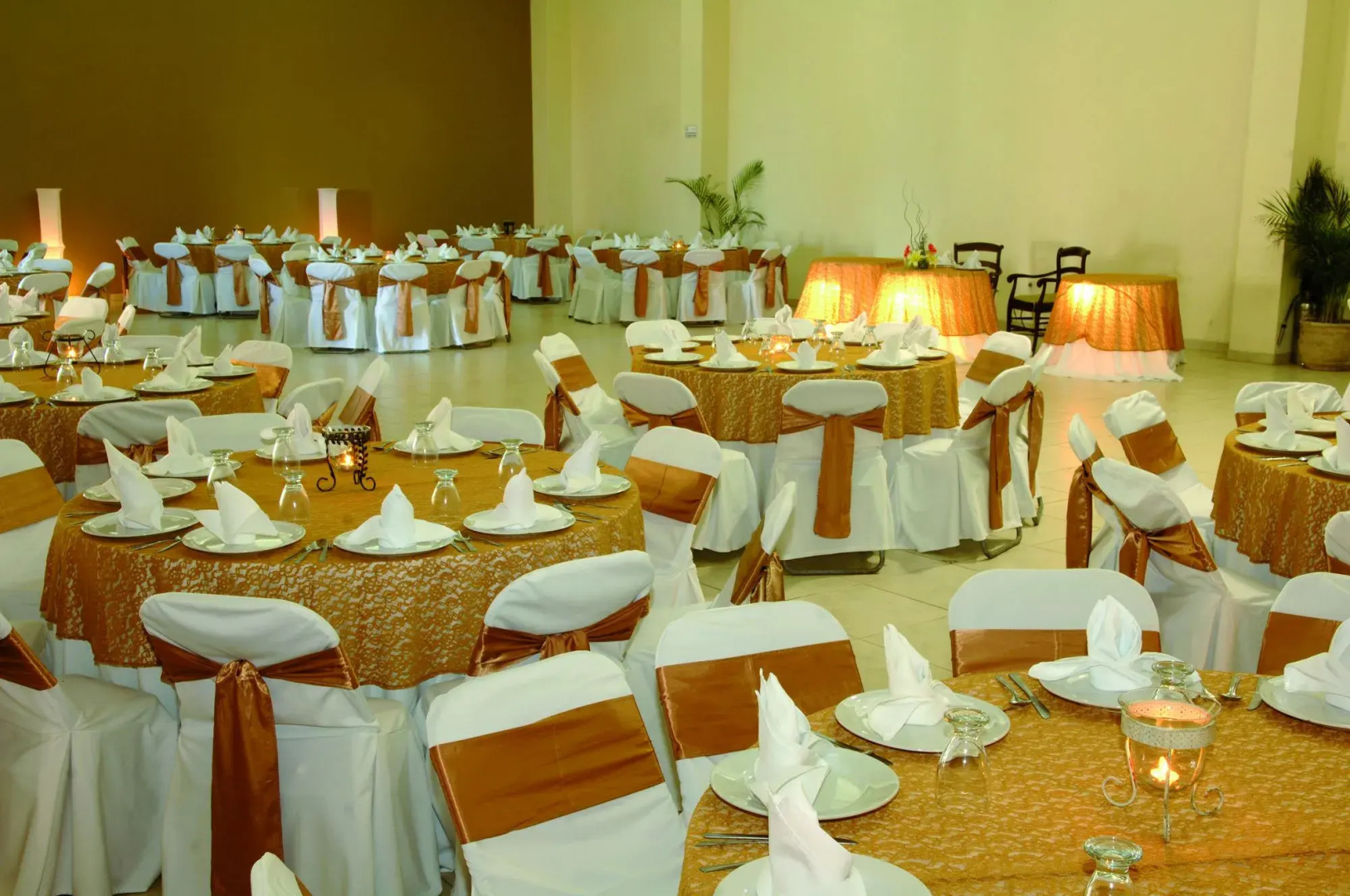 Luna Palace Hotel and Suites