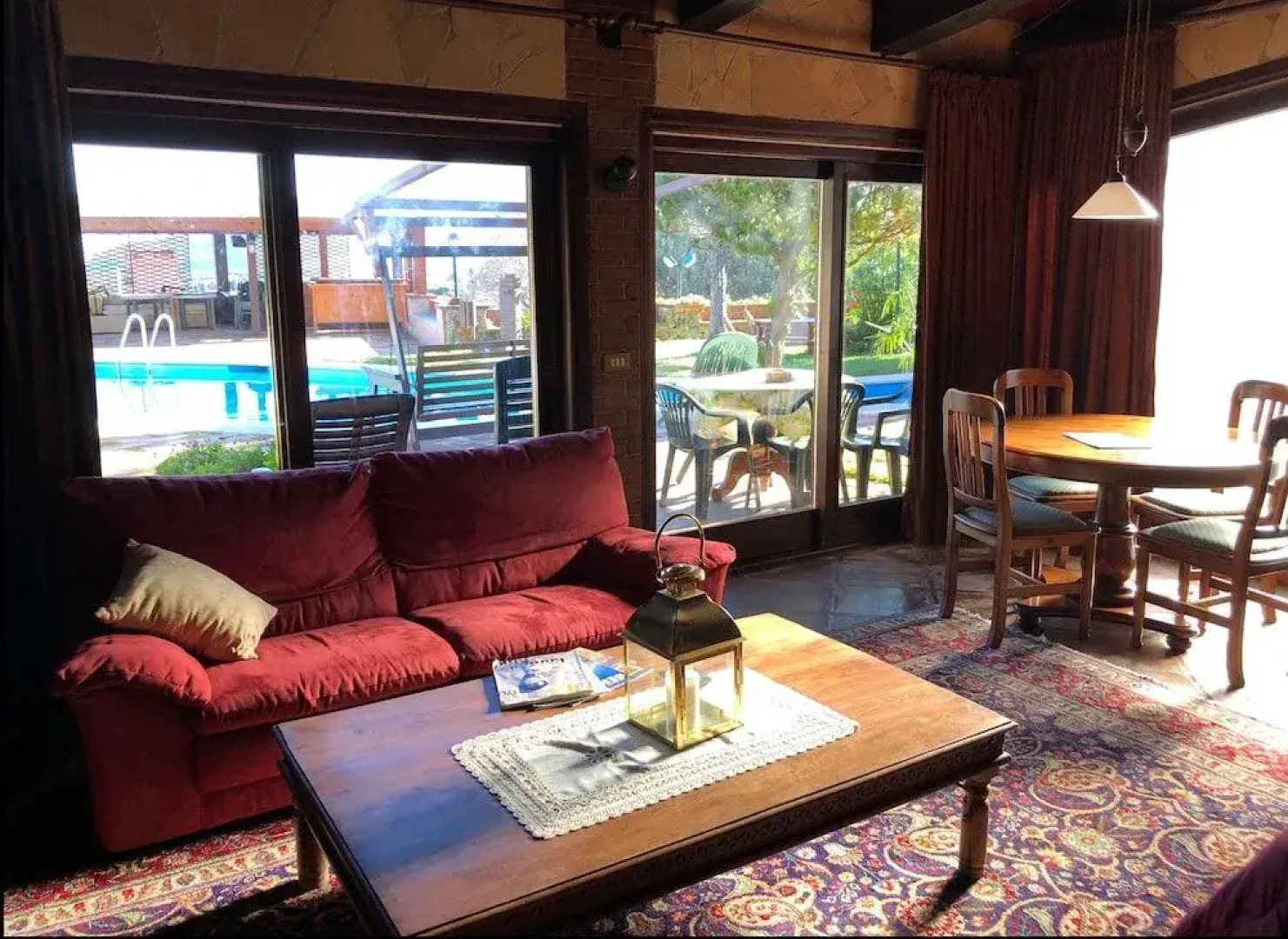 Villa SiS Dandify