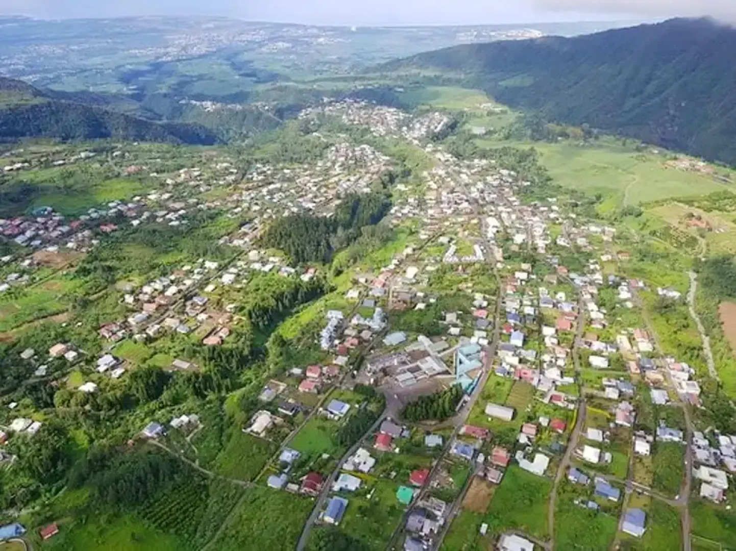 Chalet with 2 Bedrooms in Les Makes, with Wonderful Mountain View, Enclosed Garden And Wifi - 20 Km From the Beach