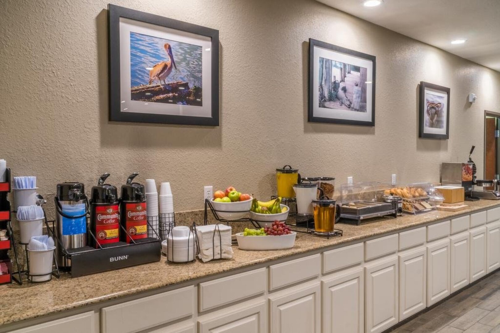 Heritage Place Hotel & Suites