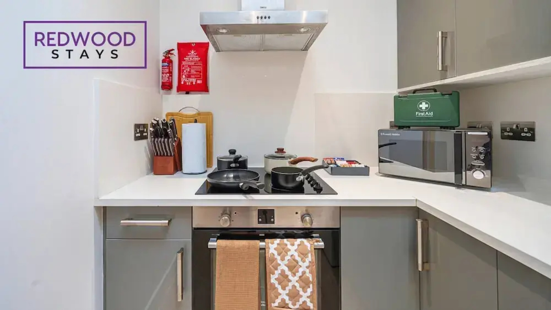 Ragan Court Apartments in Aldershot