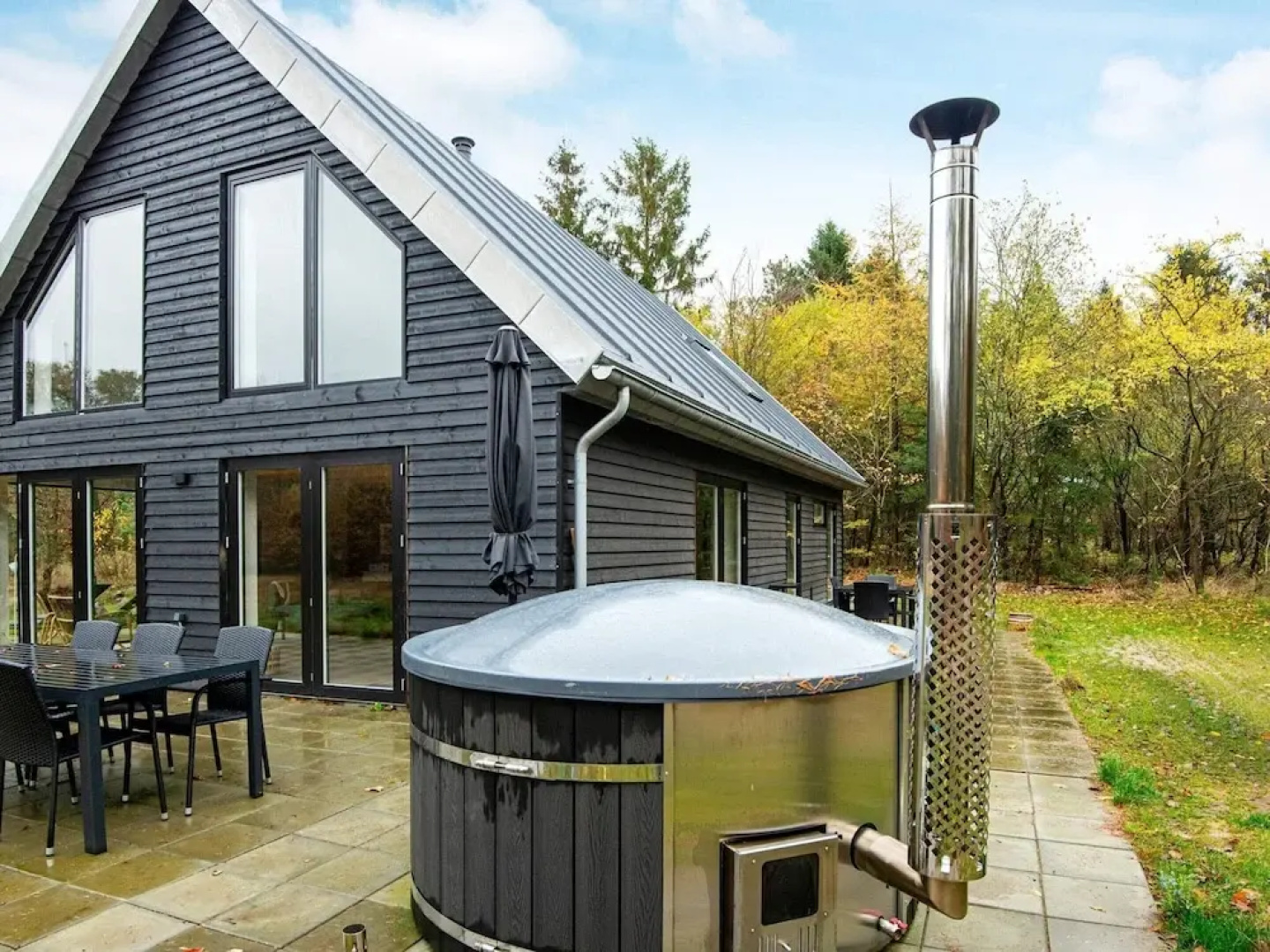 6 Person Holiday Home in Hovborg