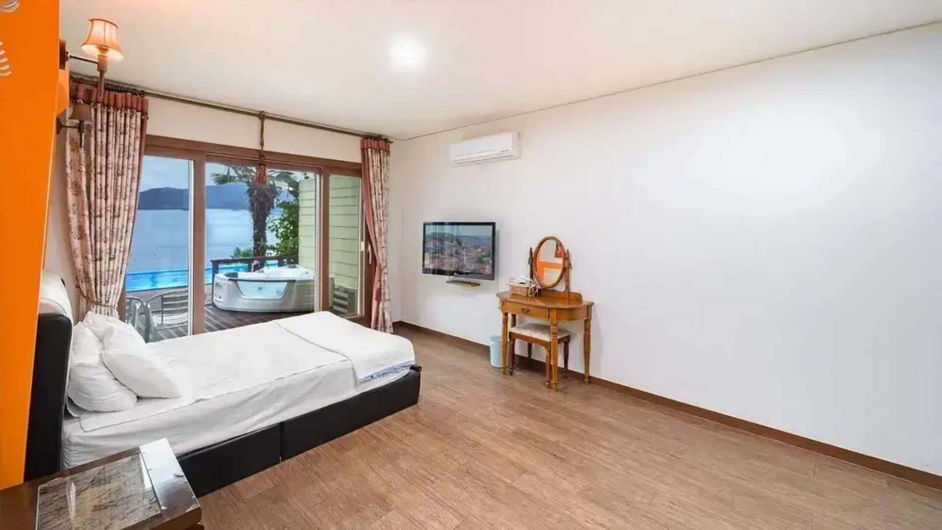 Namhae Harbor Resort