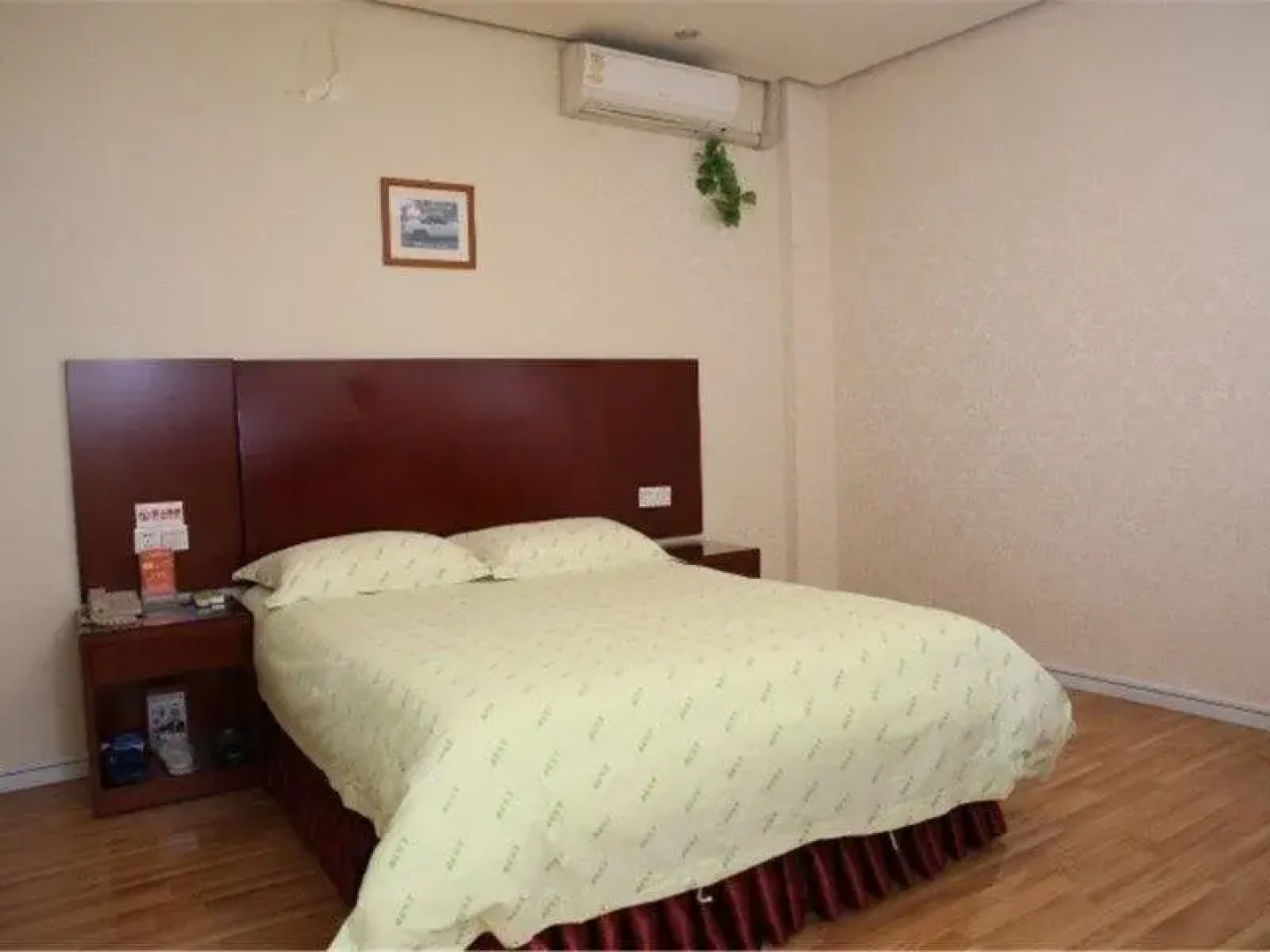 锐思特酒店(宜昌步行街店)