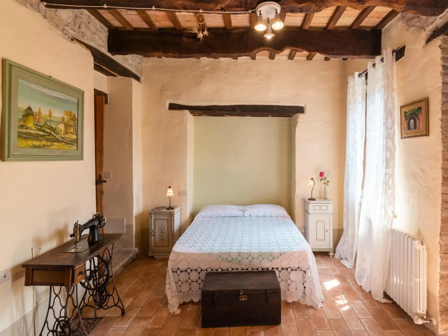 Pretty Holiday Home  with Terrace in Monte San Martino Italy