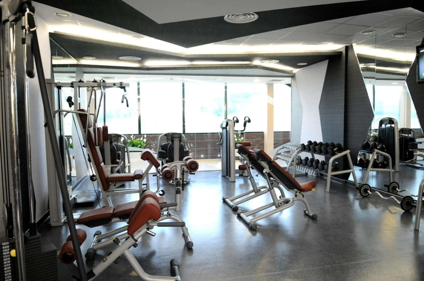 Business Hotel Conference Center & Spa