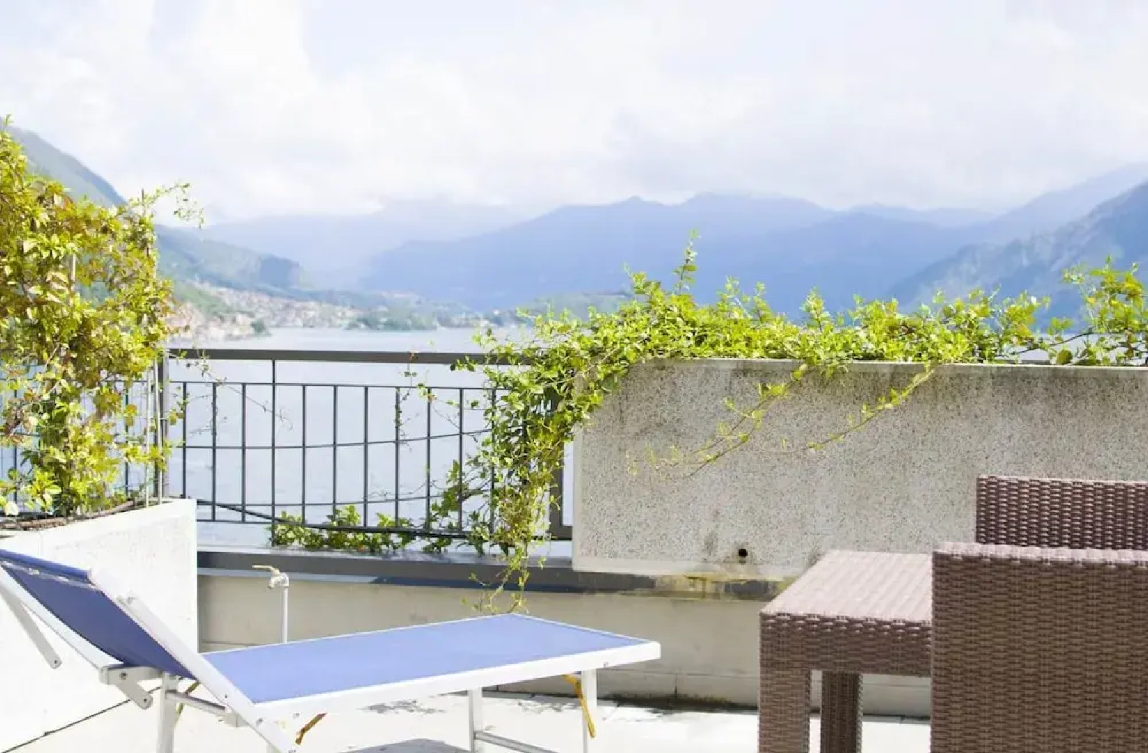 Silver Lake Residence