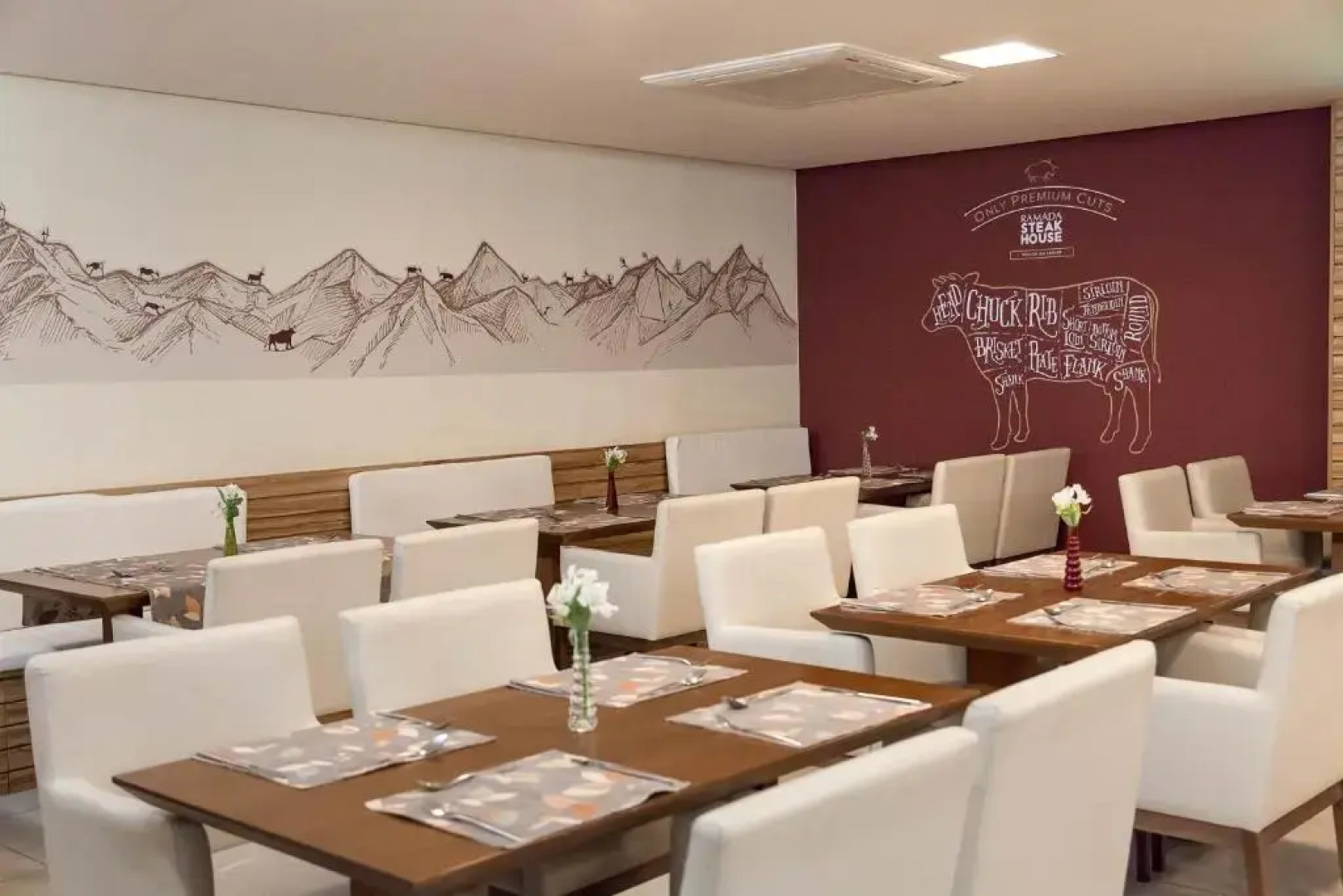 Ramada by Wyndham Macae Hotel Suites