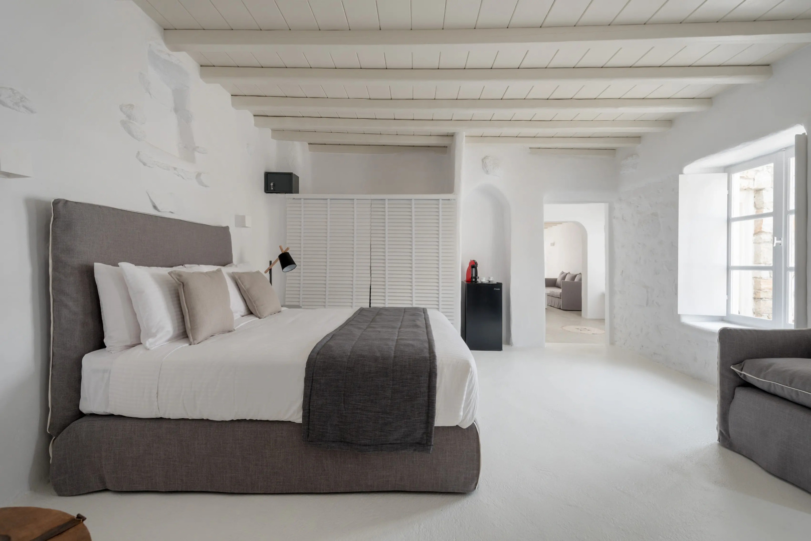Cova Mykonos Suites