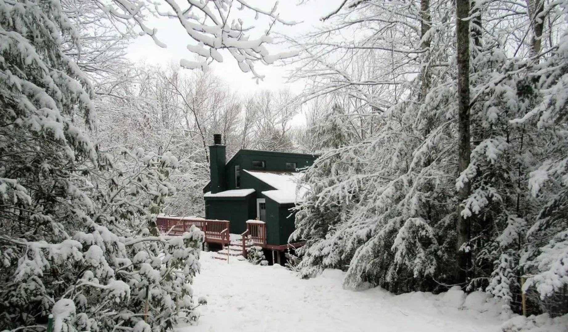 Newly Renovated Private 3 Bedroom Home in Waterville Estates Near Community Center - Bv146e