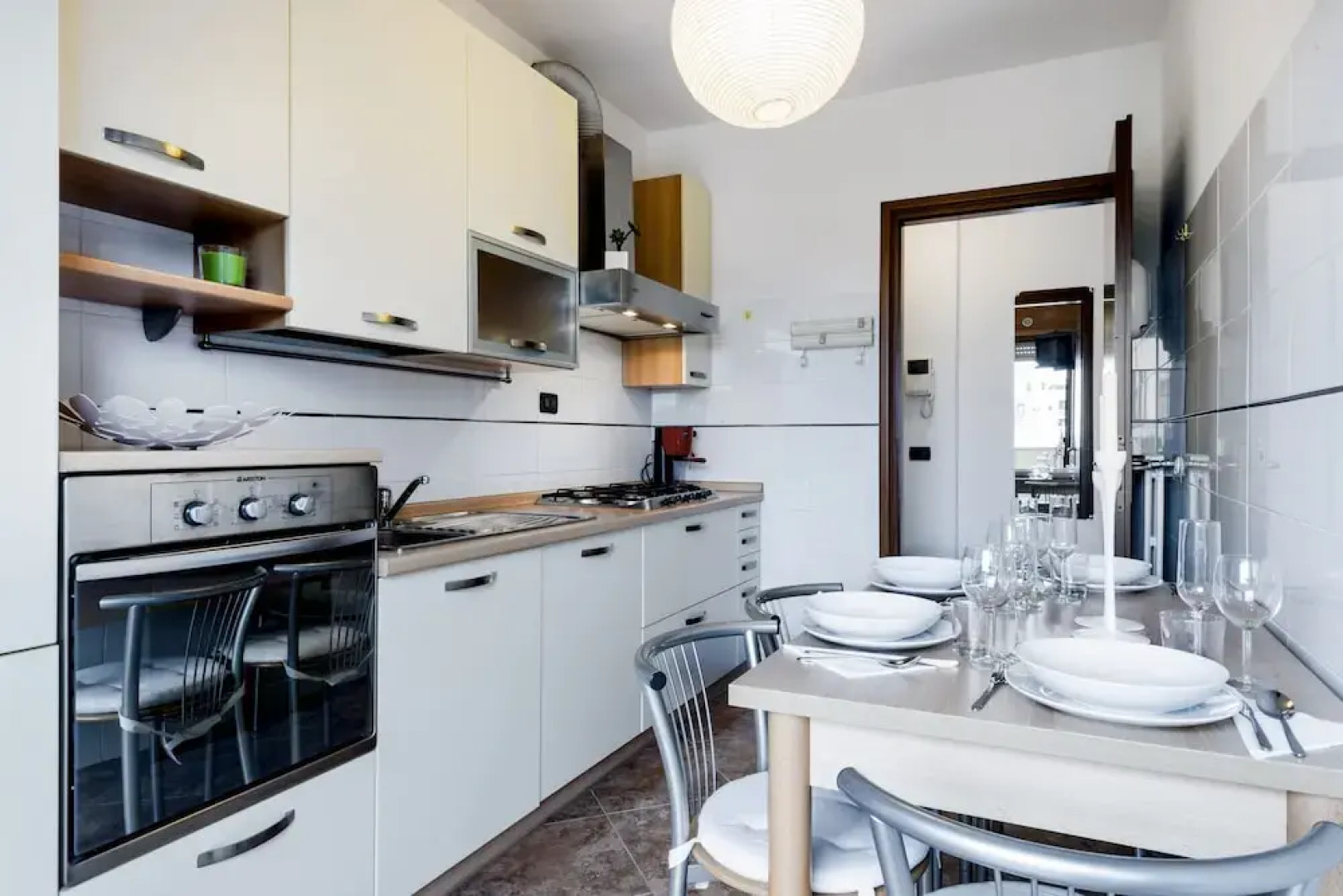 Suitelowcost Humanitas Apartment