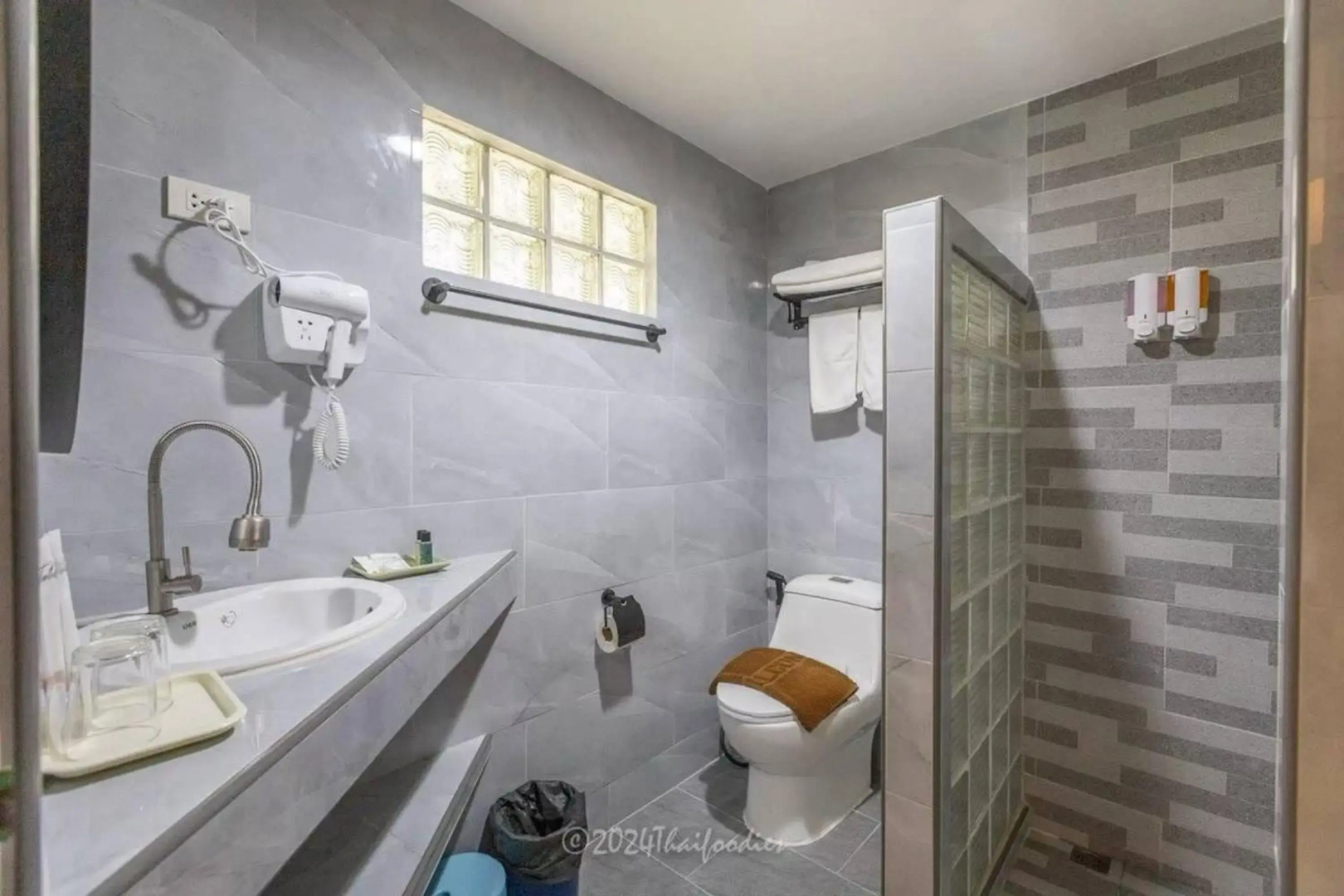 Dolphin Bay Beach Resort