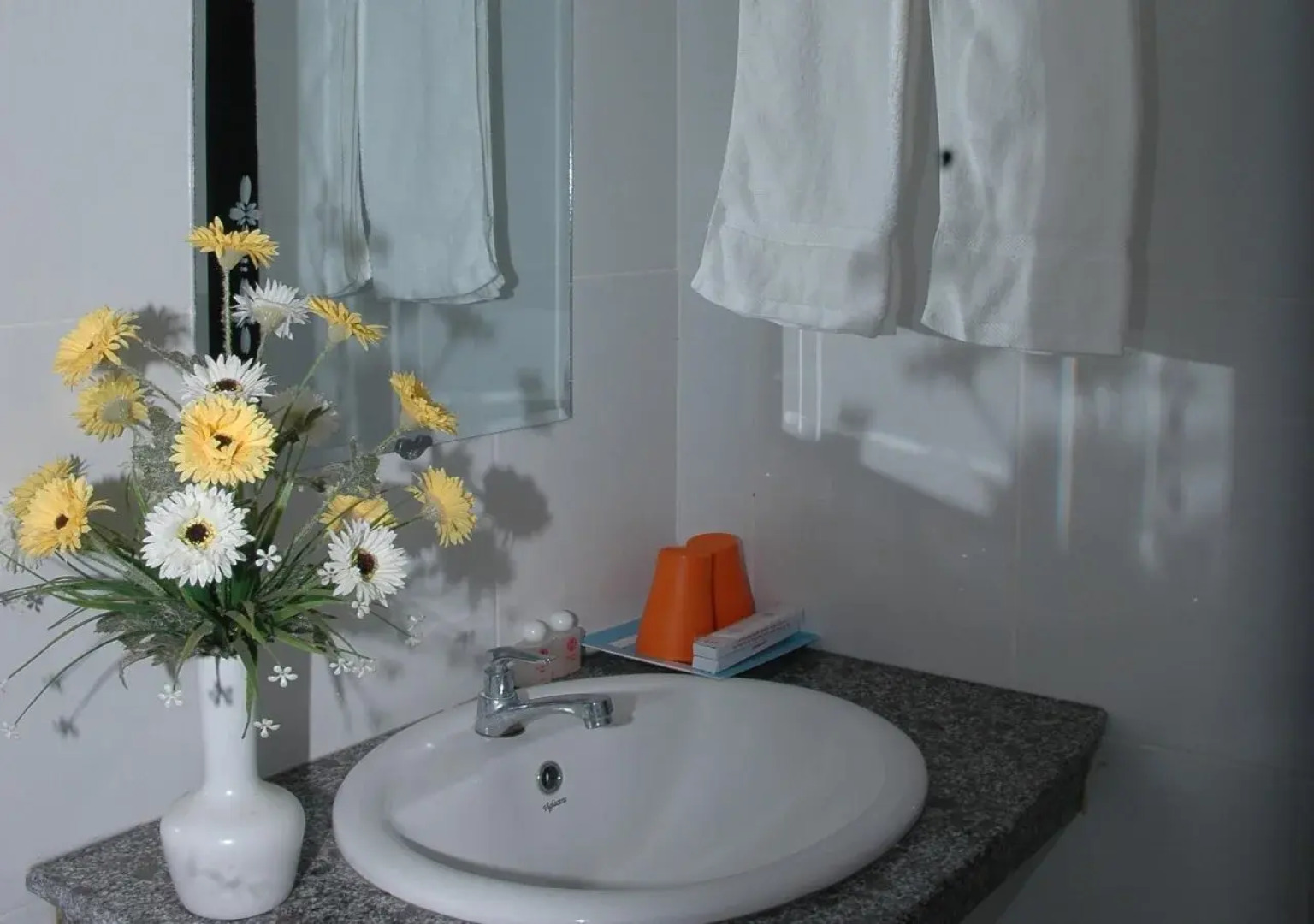 Hoang Chanh Tri Hotel