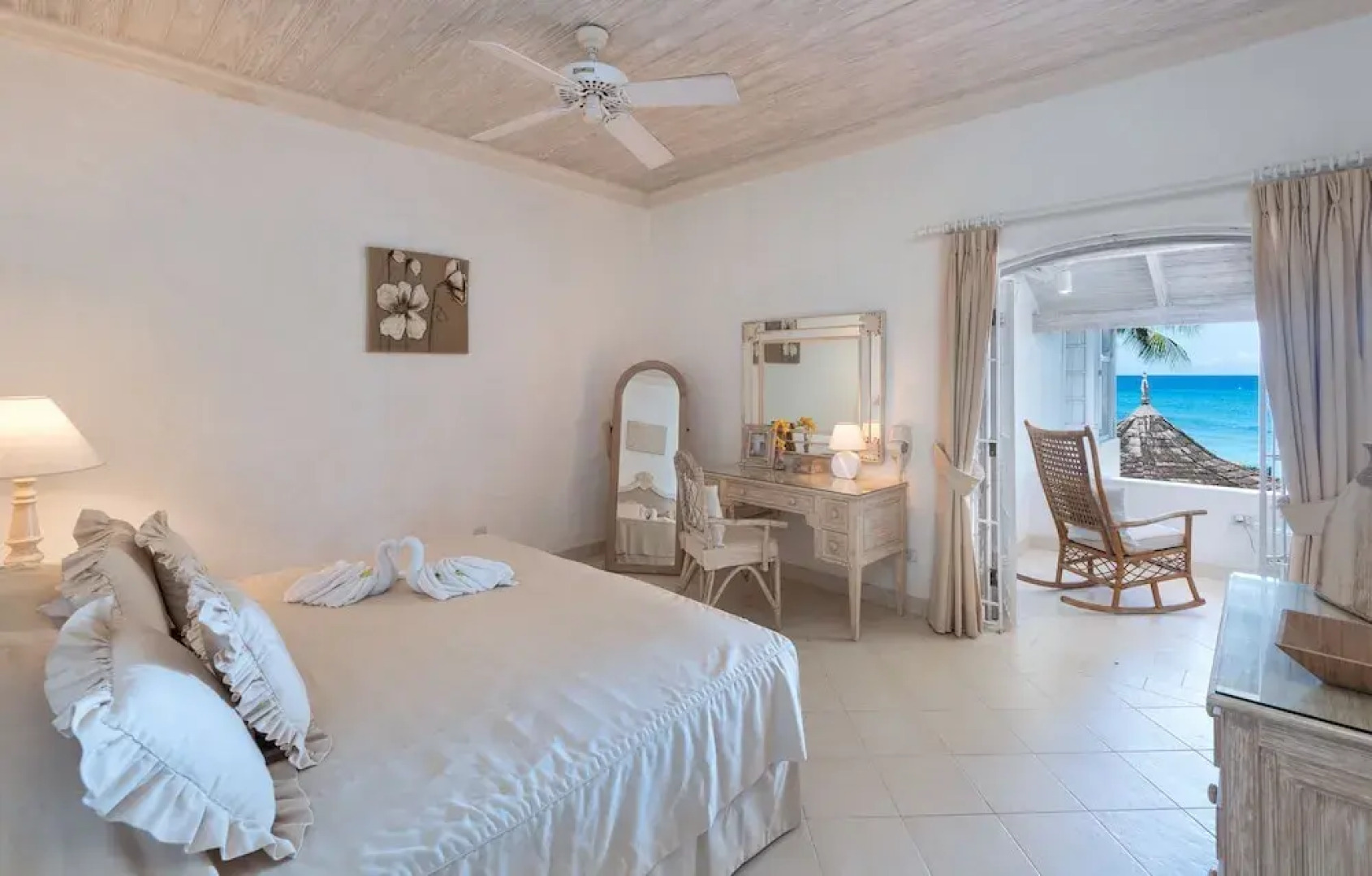 Emerald Beach 1 Solandra by Altman