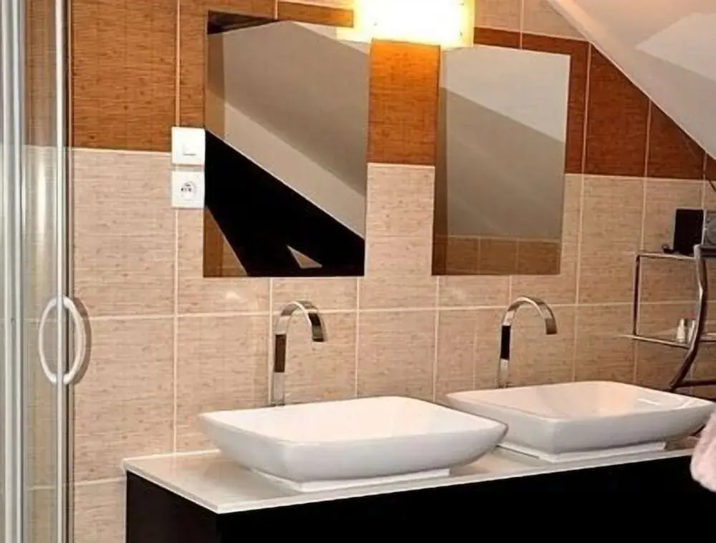 Logis Hôtel-Restaurant Le Moulin D'Artres