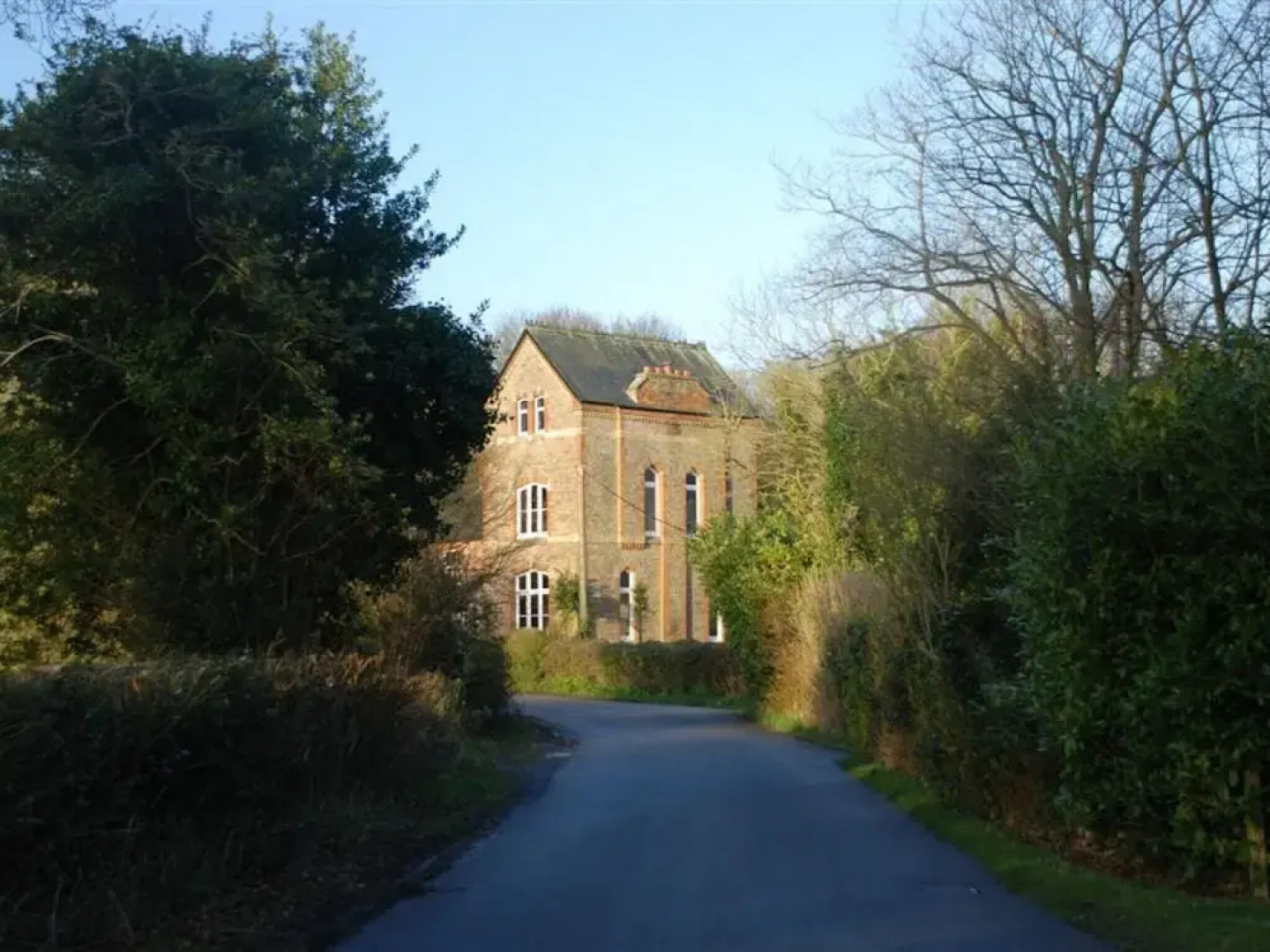 Unique Mansion in Battle with Garden near City Center