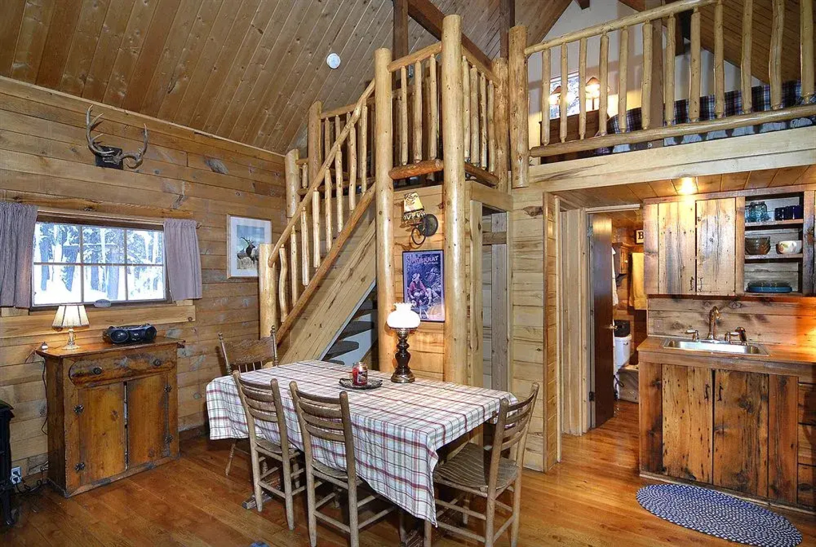 Pioneer Guest Cabins