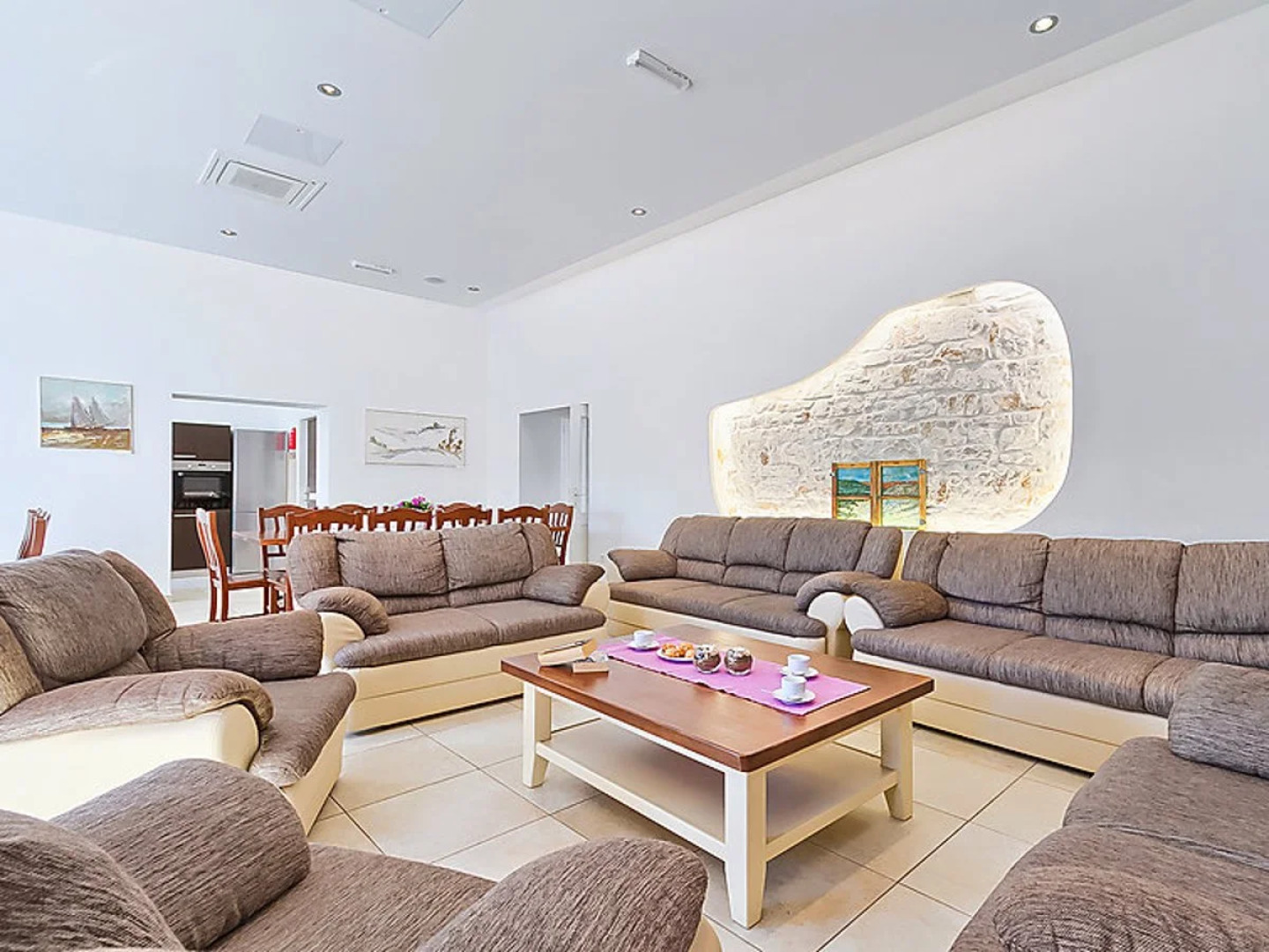 Villa Škola Jakovići