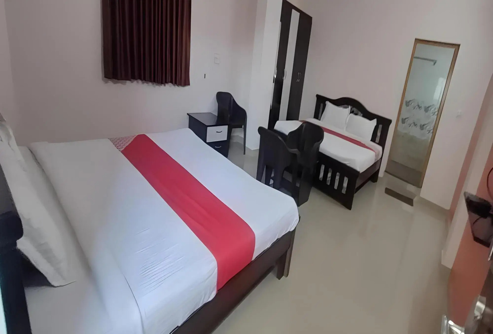 Sri Anjaneya Residency by OYO Rooms