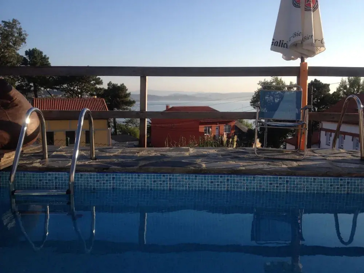 Spacious Holiday Home with Private Pool near Sea & Boulevard in Oleiros