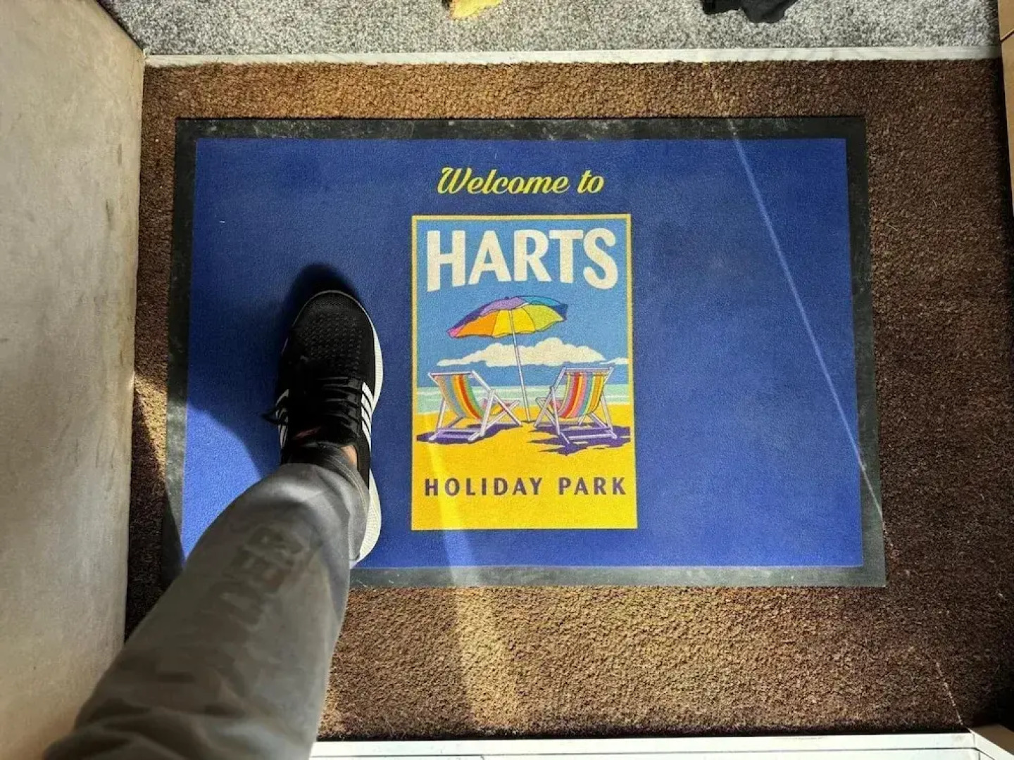 3-bed Carvan, Sleeps 6, Pets & Parking