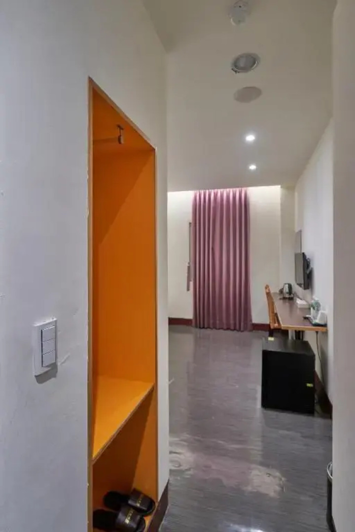 Yung An Business Hotel