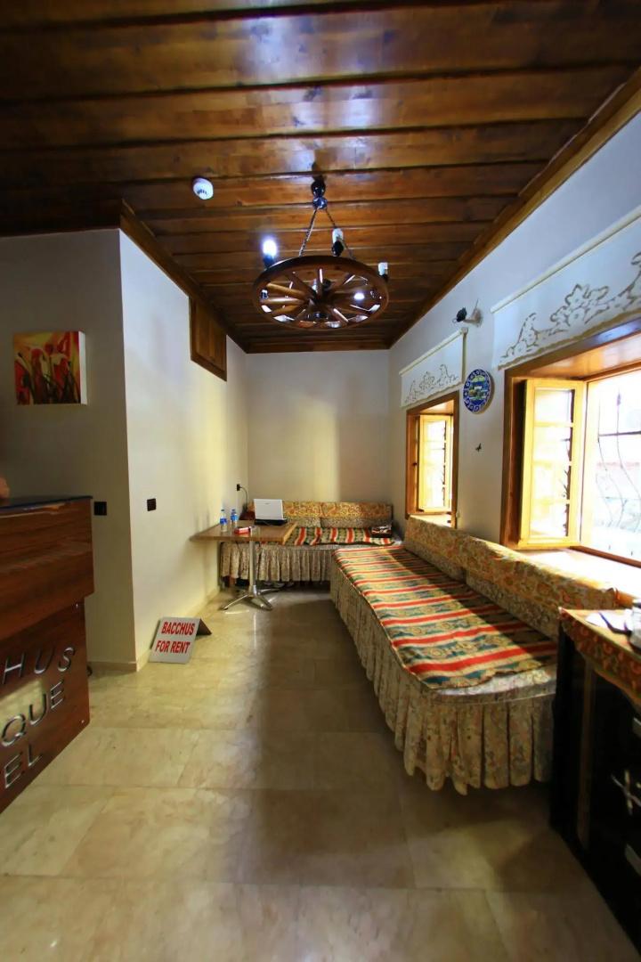 Bacchus Pension