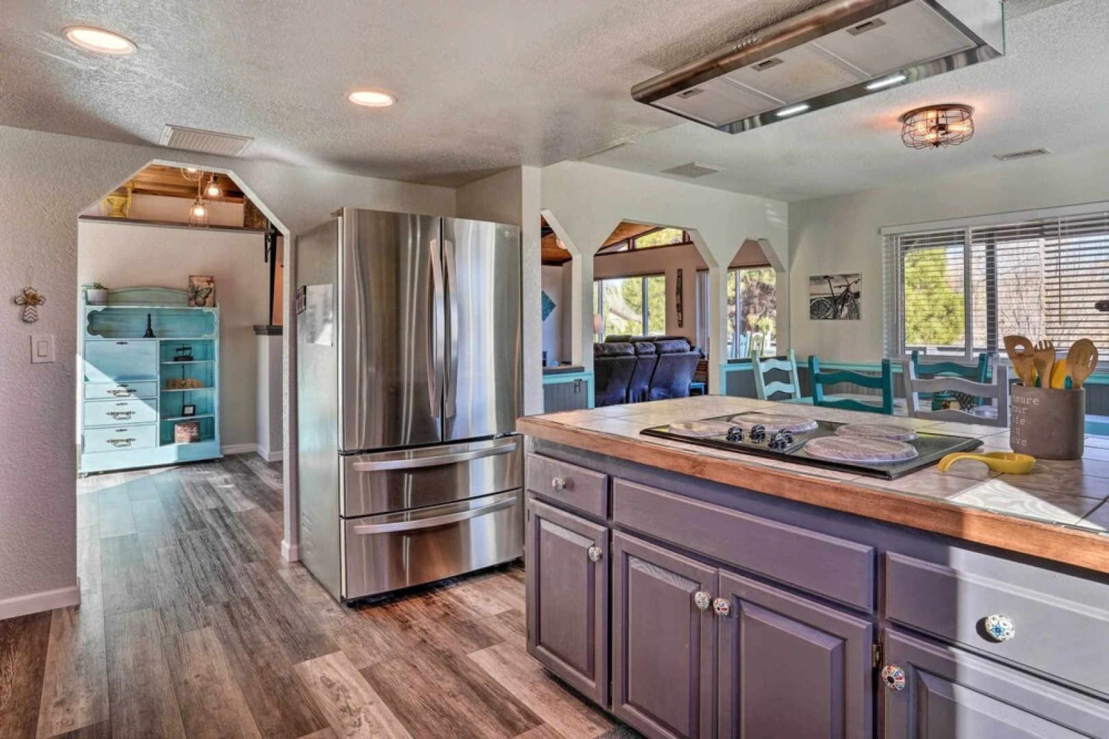Colorful Cottonwood Home: Walk to Verde River!