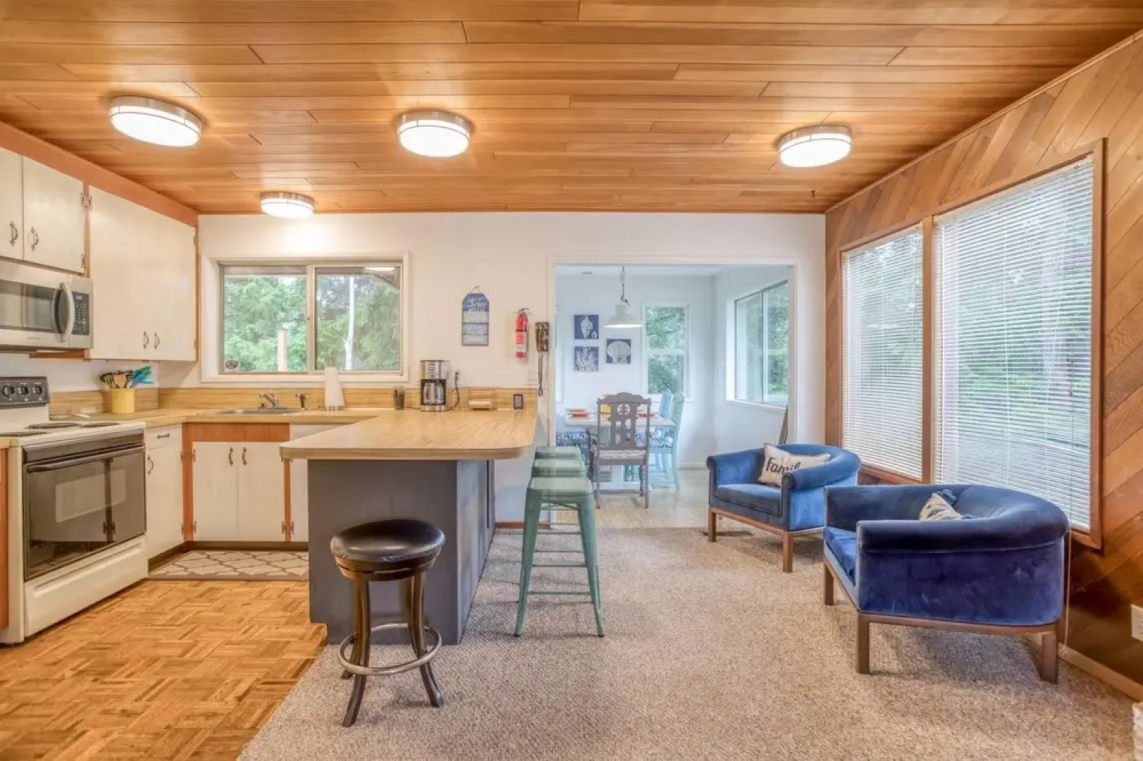 Cabin on the Coast (MCA 621)