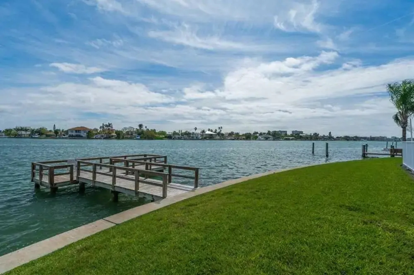 203 - Palms of Treasure Island