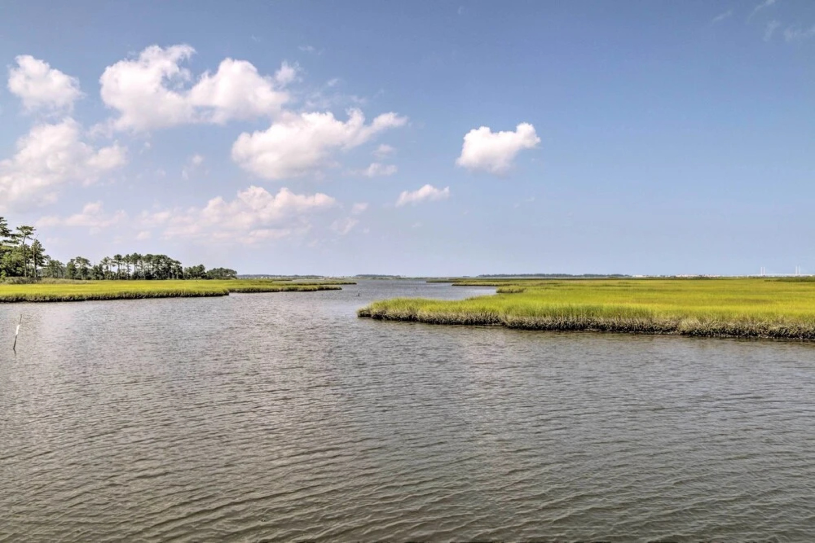 Resort Amenities & Screened Porch: Ocean View Home