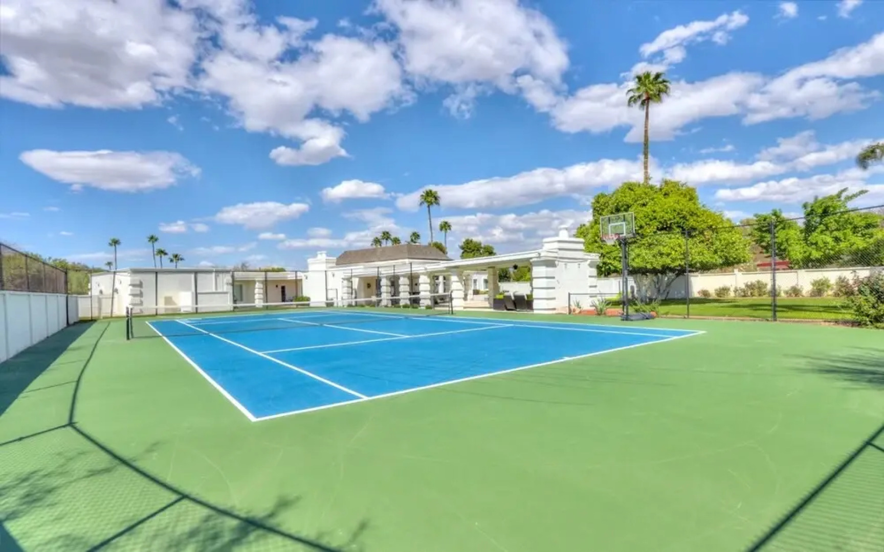 WOWFIFTY - Luxury Communal Wellness Resort Getaways for Adults 50 Plus